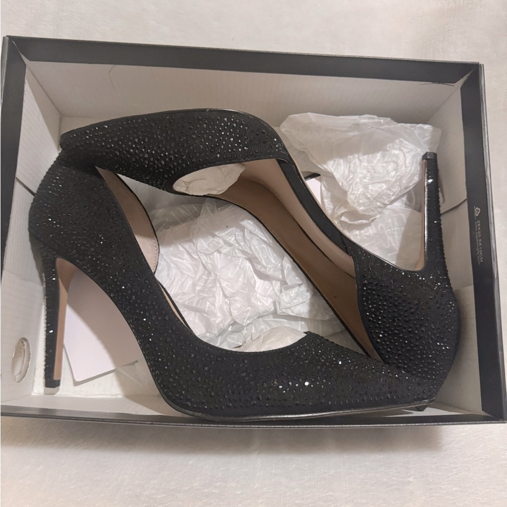 INC Kenjay O’Dorsay Rhinestone Pumps - Picture 4 of 6